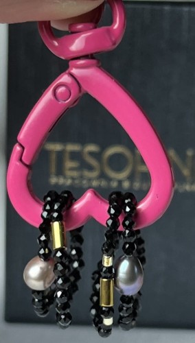 30_003A_CZARNY SPINEL Z PERŁĄ.JPG