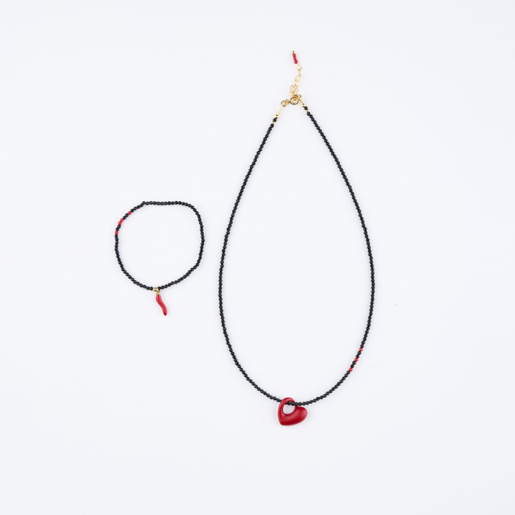 20_009B Naszyjnik spinel czarny i koral z emaliowanym sercem _ 230.jpeg